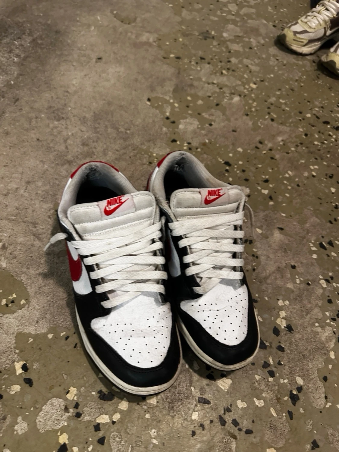 Nike Dunk Low svart/vit/röd - 1