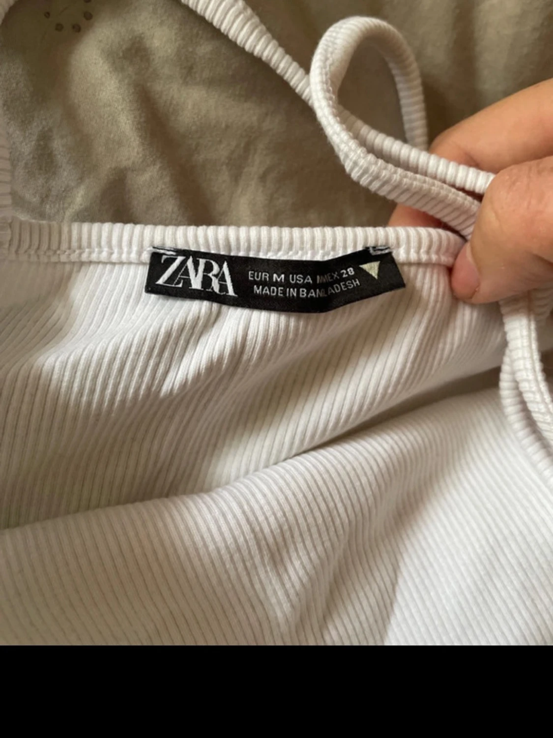 Vit ribbad linnetopp från Zara - 1