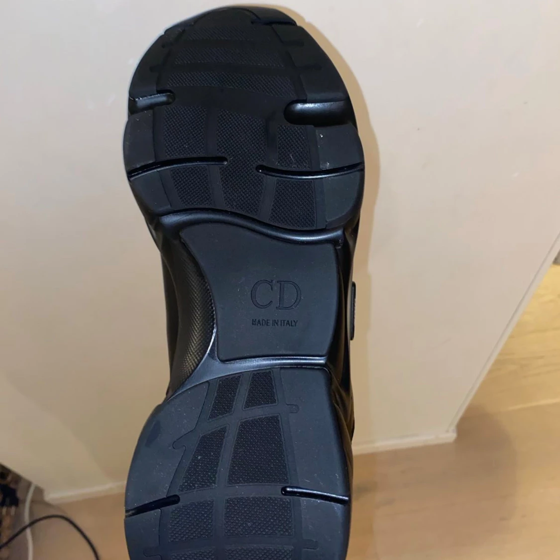 Svarta sneakers med reflexdetaljer - 3