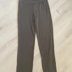 Yoga Byxor - Mjuka och sköna i midjan!