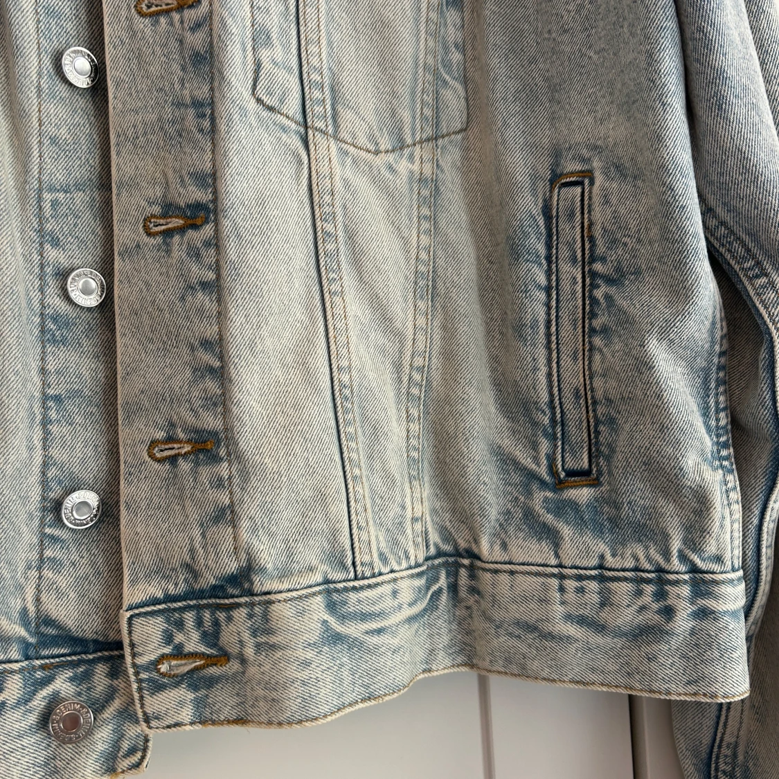 Ljusblå jeansjacka  - 2