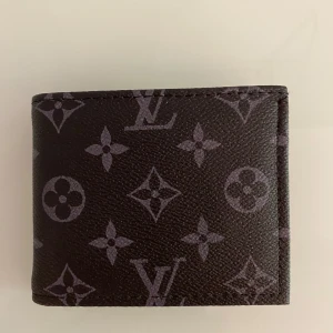 L plånbok - Kan byta mot skärp beroende på!