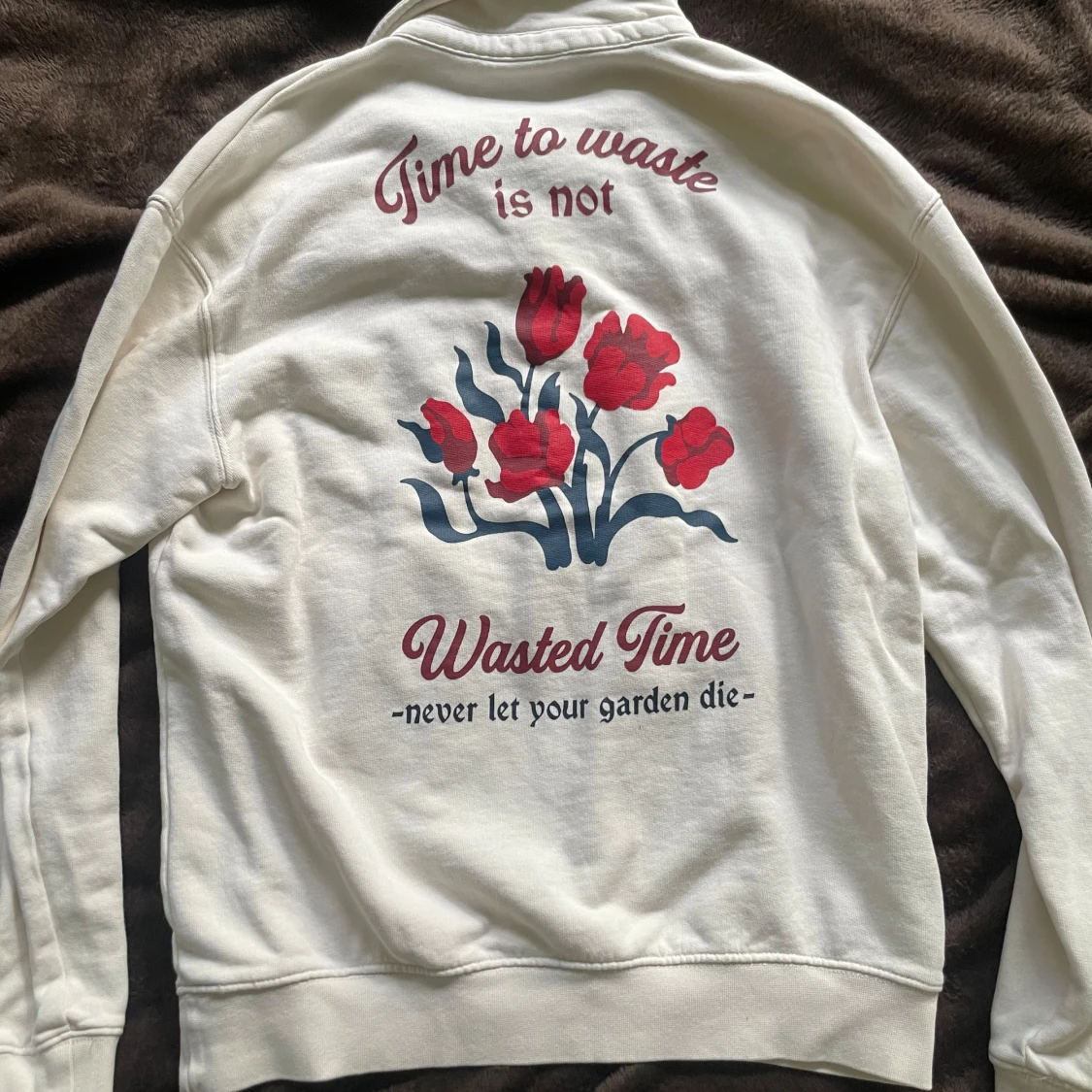 Vit pikétröja med blommor från Zara - 1