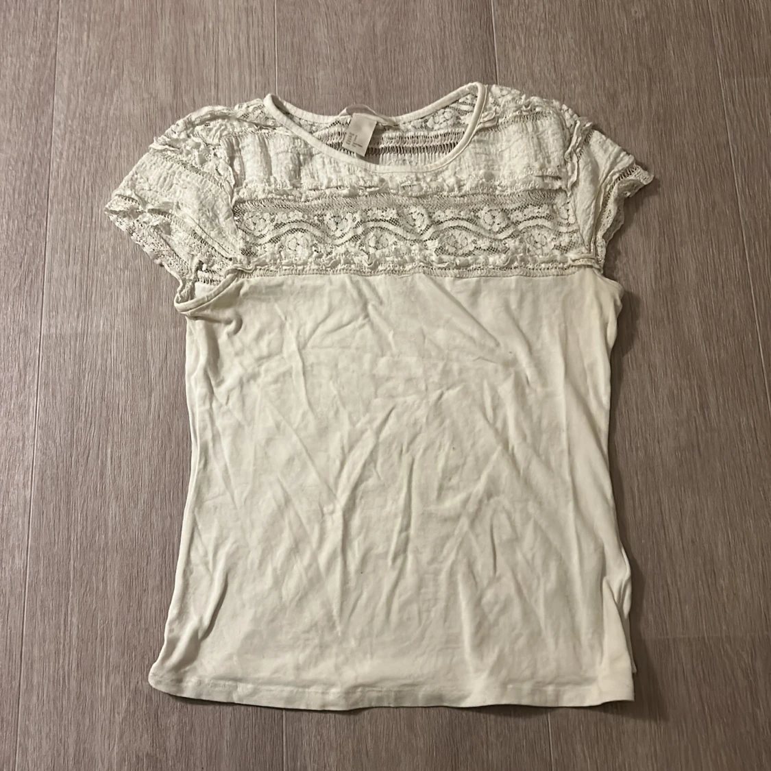 Vit spetsblus från H&M, stl S