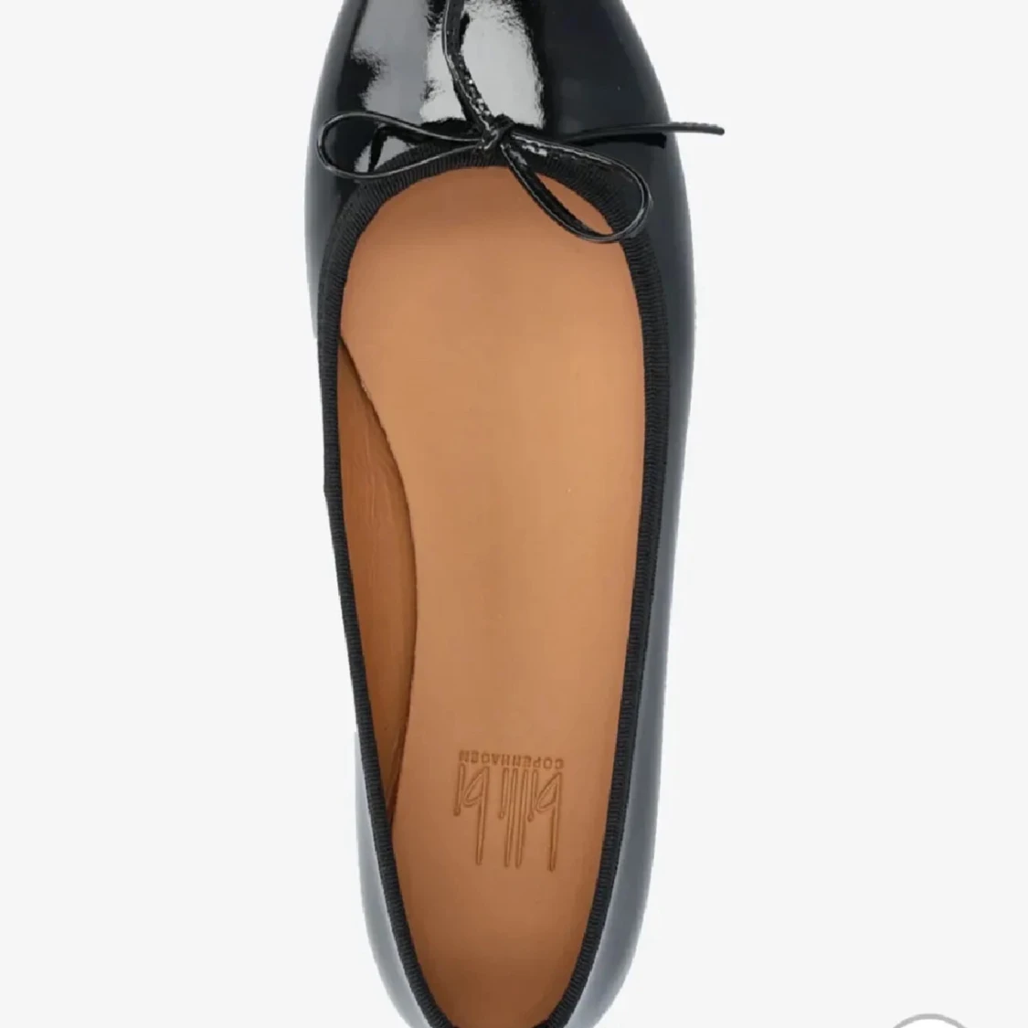 Svarta ballerinaskor i skinn från Billi Bi - 3