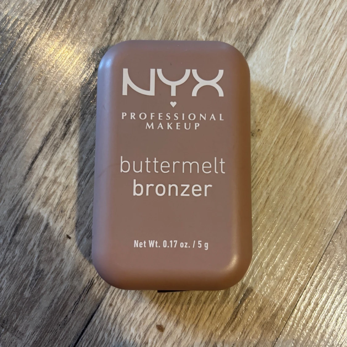 Nyx buttermelt bronzer - All buttad up