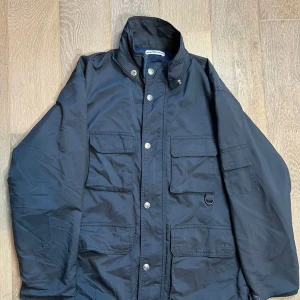 Valentino vindjacka - Stilren vindjacka från Valentino i toppenskick! St M