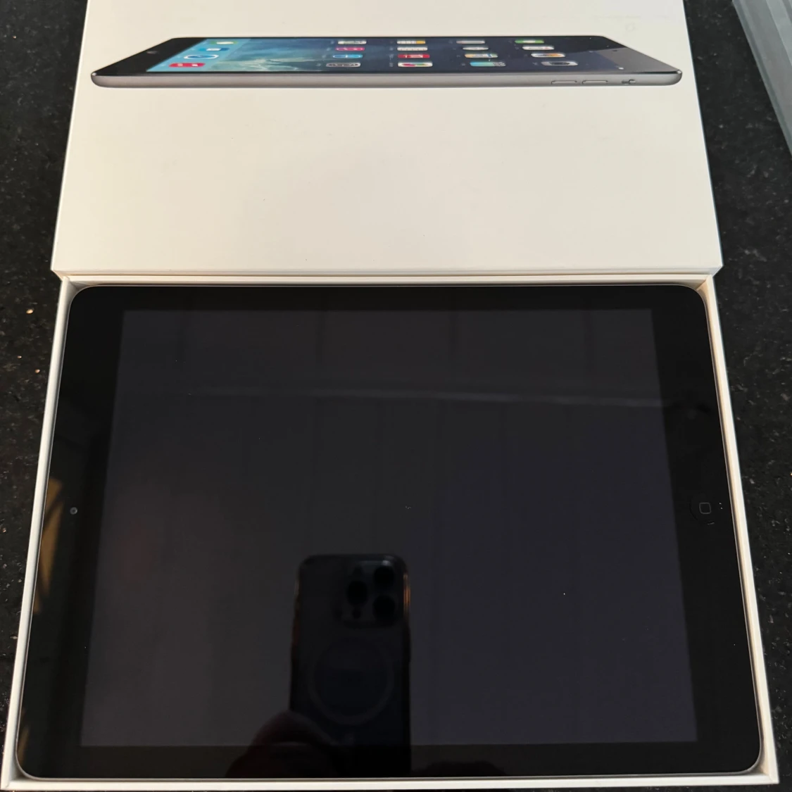 iPad Air 1 (2013) 16GB - 1