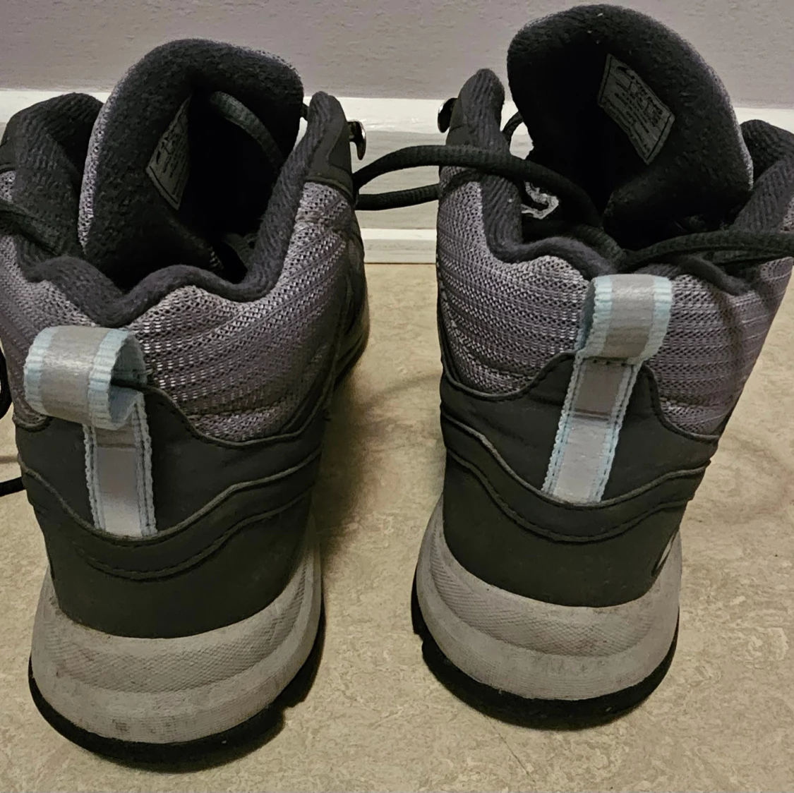 Grå höga kängor från Viking - 2