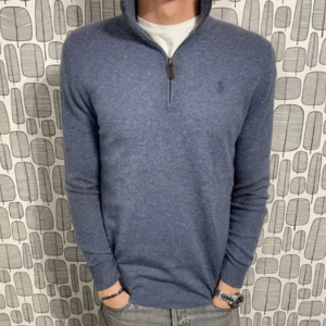 Ralph Lauren halfzip 100% merinoull  - ♾️Ralph Lauren halfzip 100% Merino i toppskick ♾️Inga defekter eller slitage alls! ♾️Storlek: S