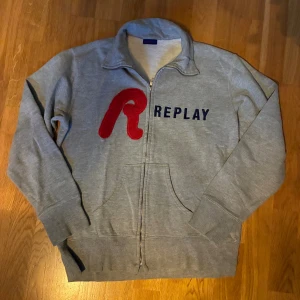 Grå replay hoodie - Inga defekter, bra kvalitet