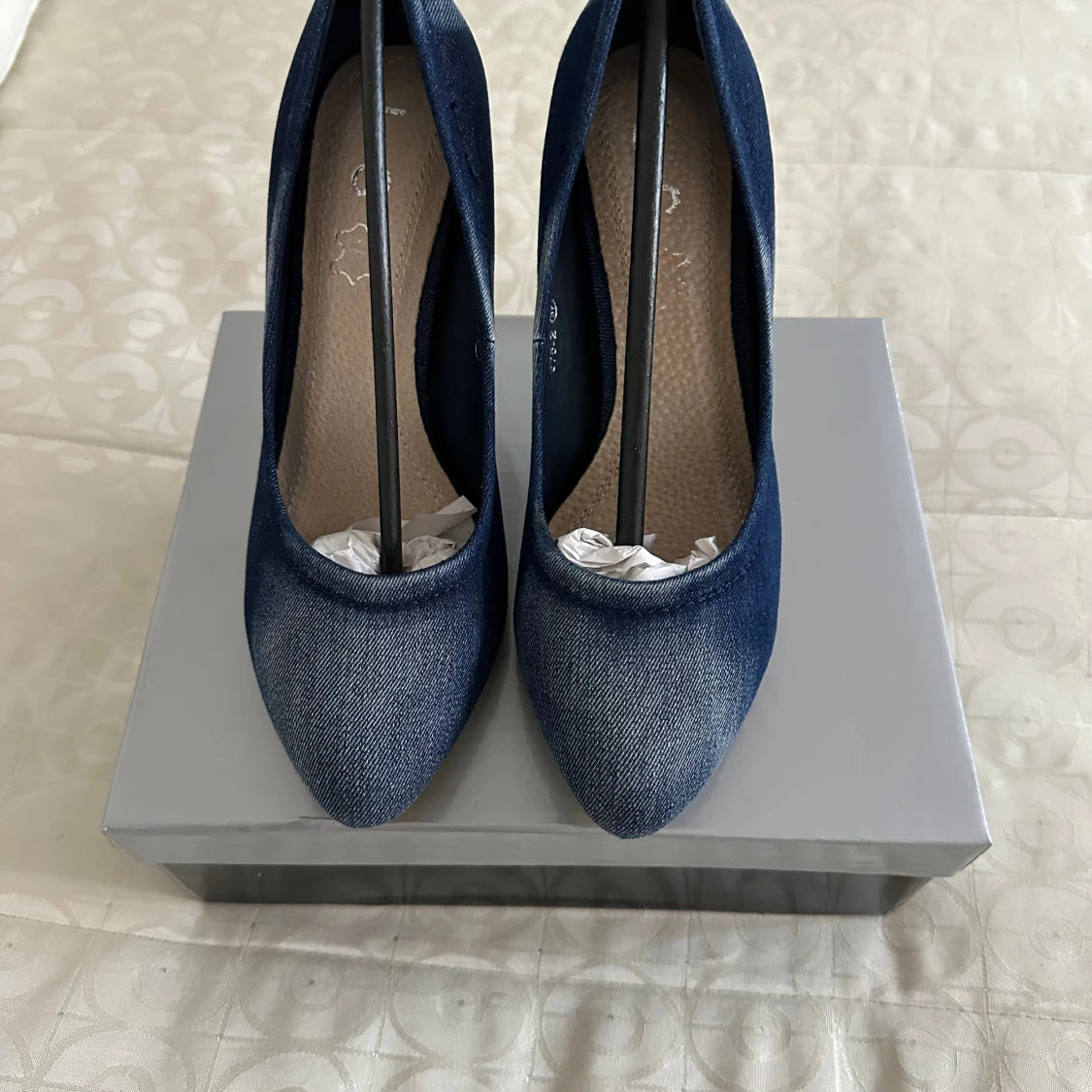Mörkblå jeanspumps från L.S