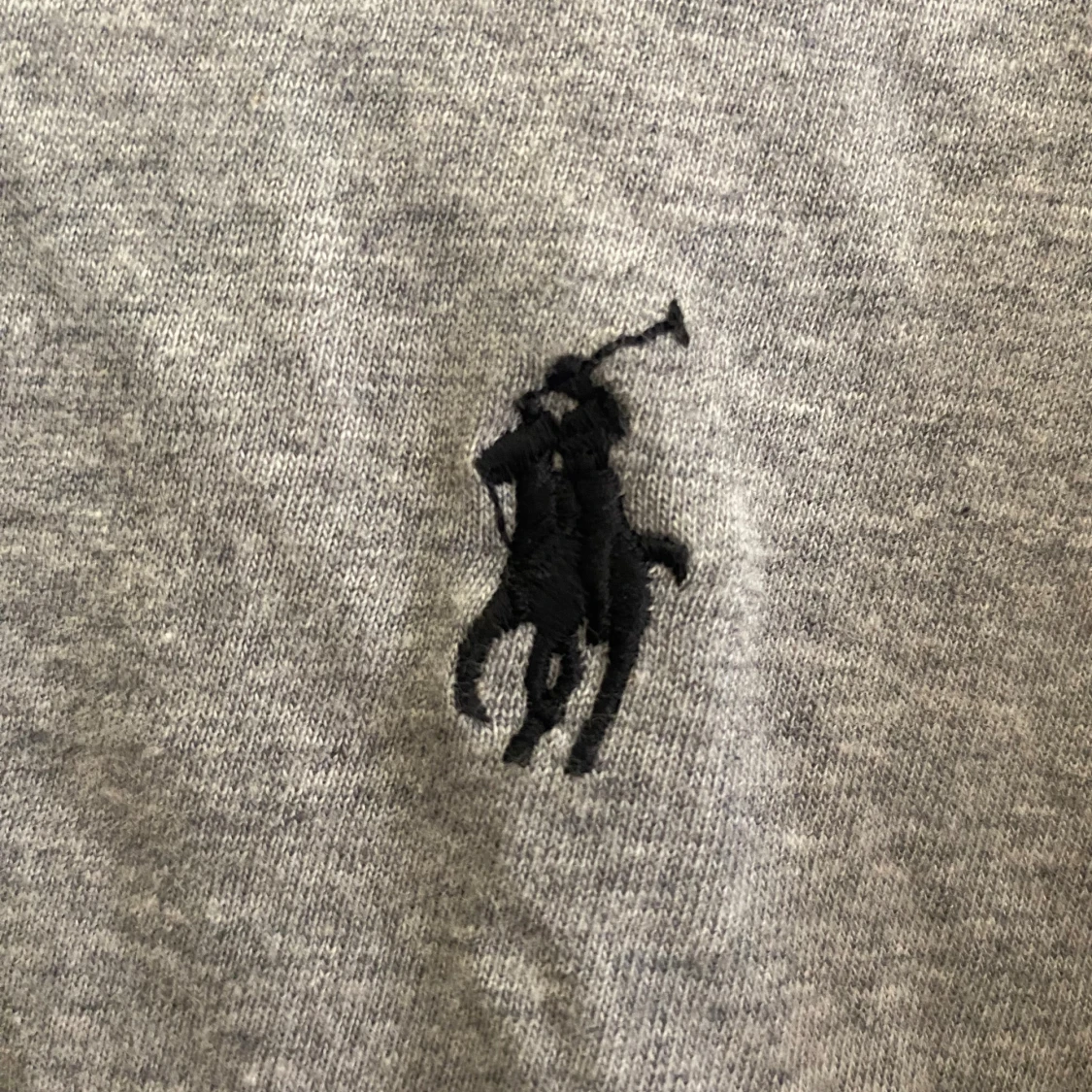 Grå hoodie från Polo Ralph Lauren - 3