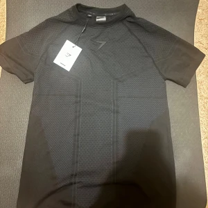 Gymshark onyx 3.0 - Oanvänd exklusiv onyx compression t shirt från gymshark