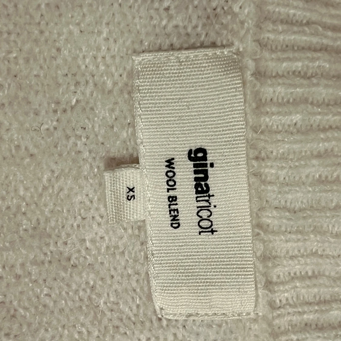 Vit omlottkofta från Gina Tricot XS - 3