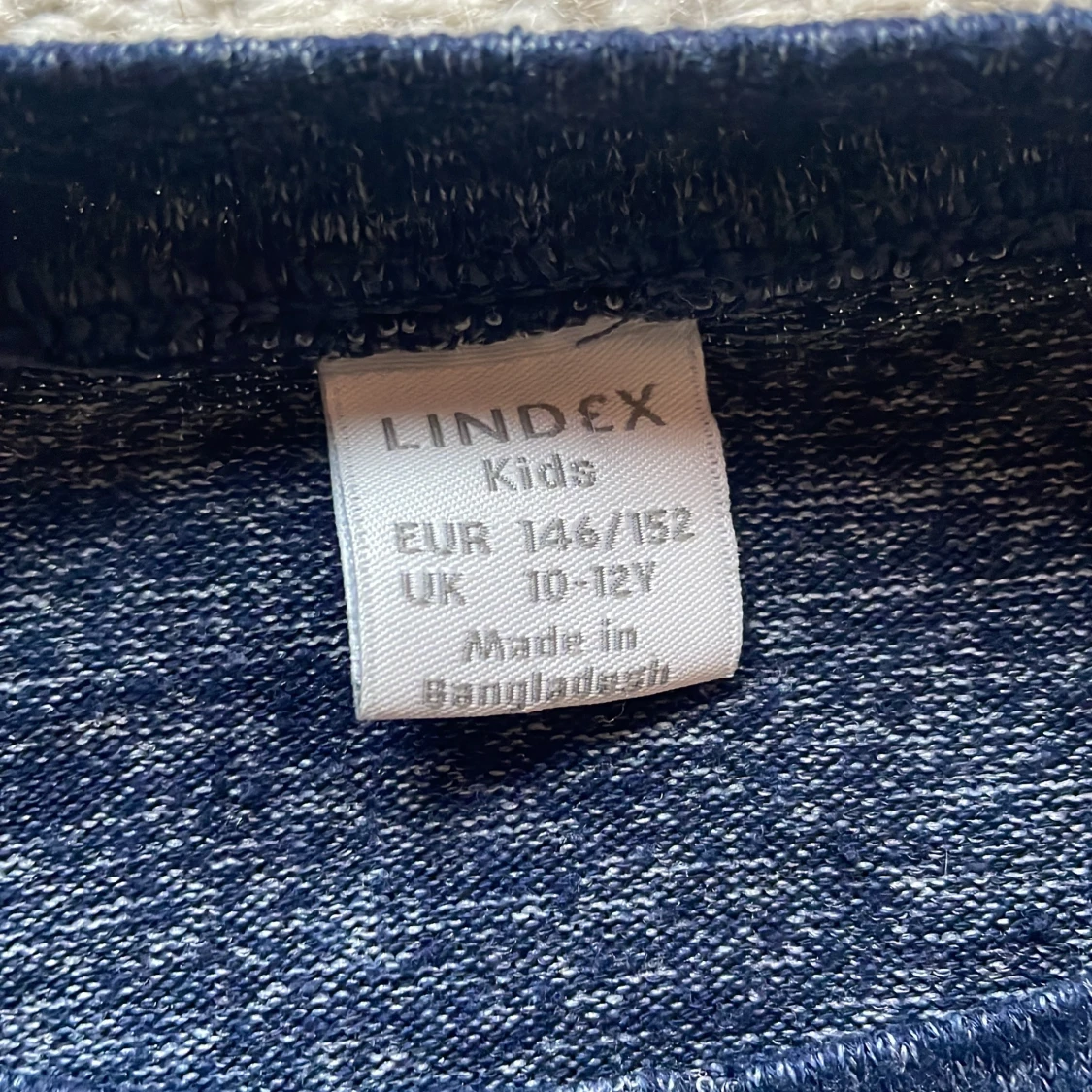 Mörkblå långärmad tröja - 4