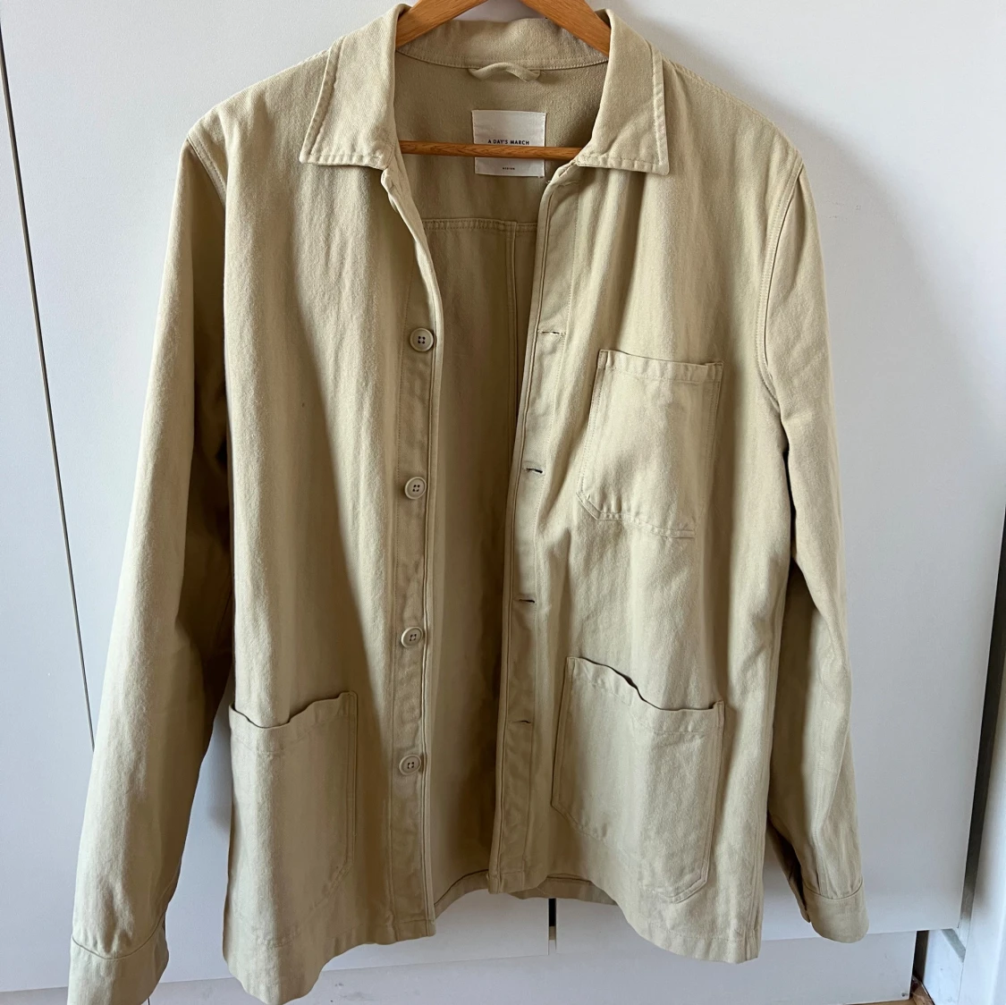 Beige overshirt från A Day's March