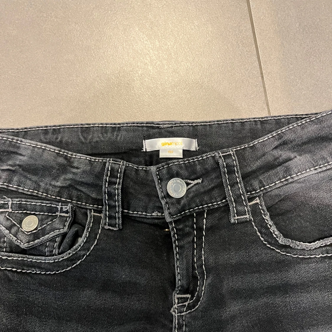 Lågmidjade jeans - 2