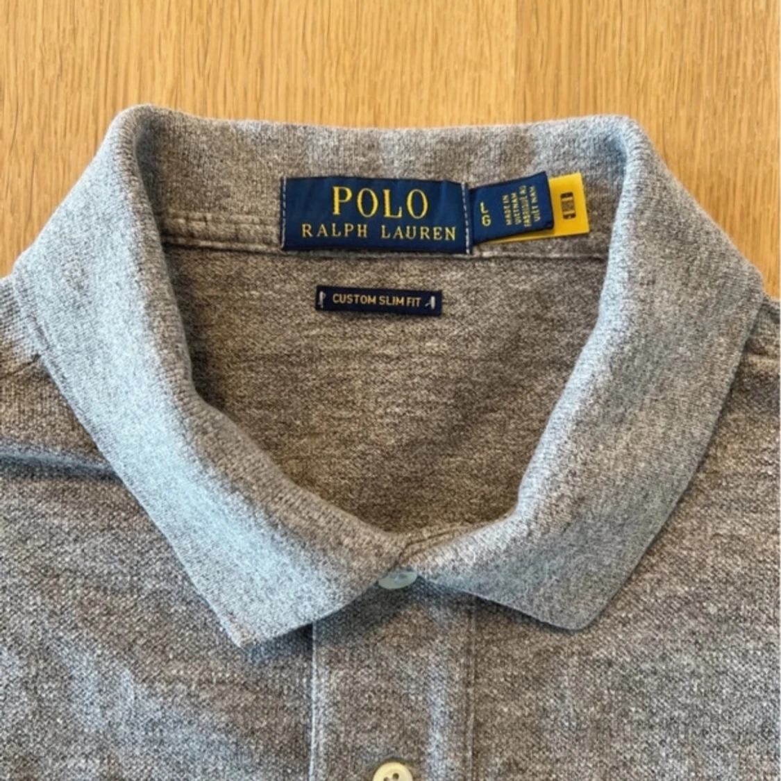 Grå pikétröja från Polo Ralph Lauren - 2