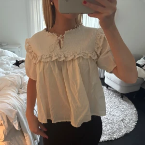 Söt vit blus - Supersöt vit blus från Zara💕