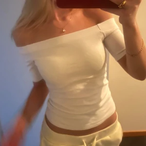 Off shoulder topp - Enkel topp från hm