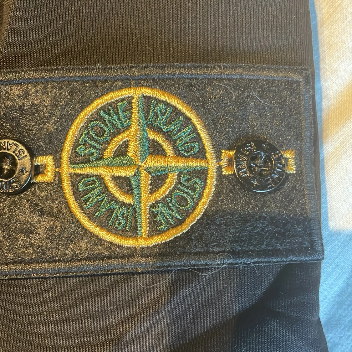 Helt oanvänd sweatshirt från Stone Island - 1