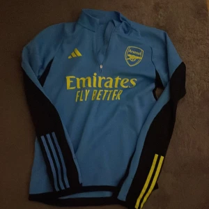 Arsenal långärmad träningströja Adidas - PRIS KAN DISKUTERAS