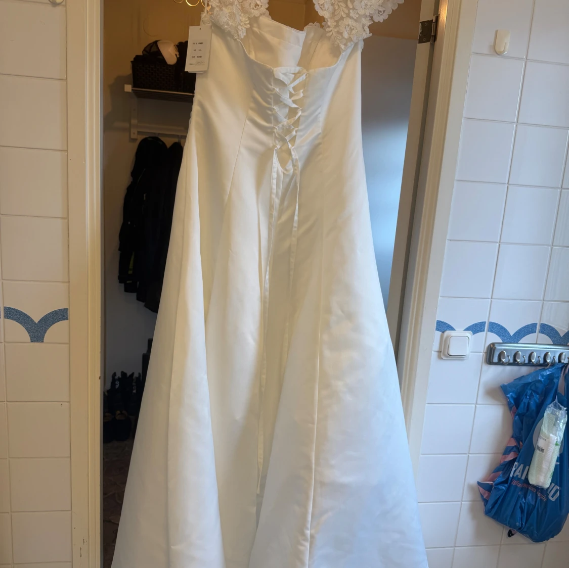 Brudklänning Ivory långklänning Gaby med spets - 4