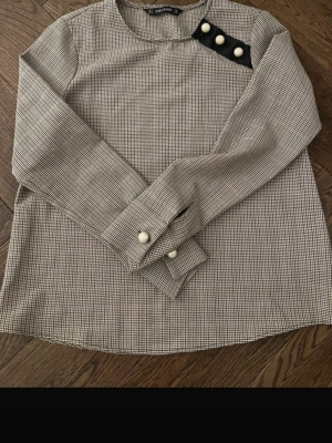 Jätte fin tröja - Jätte fin inte använd