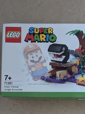 LEGO Super Mario  - LEGO Super Mario Chain Chomp Jungle Encounter 