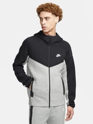 Nike tech  - Grått nike tech set användt 2 gånger max. Ny skick på både byxor och tröja båda är storlek M