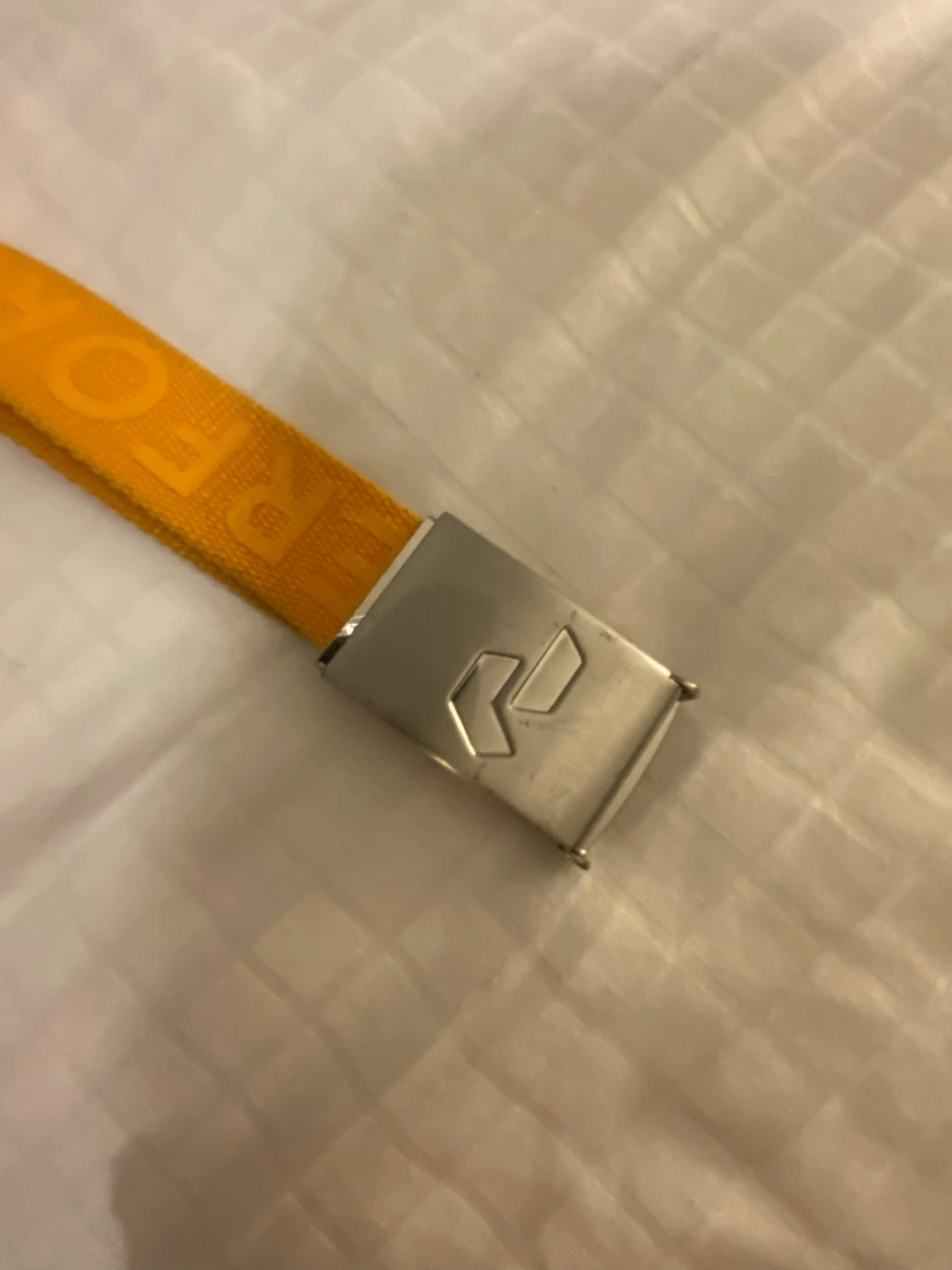 Gul tygbälte från Peak Performance - 1