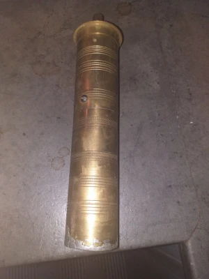 Antik maskin kaffebönor för att malla kffet - Den maskinen jäte gamal har 20 år eller längre fonckar jättebra utan problem den er tilvärkat i Makedonien 