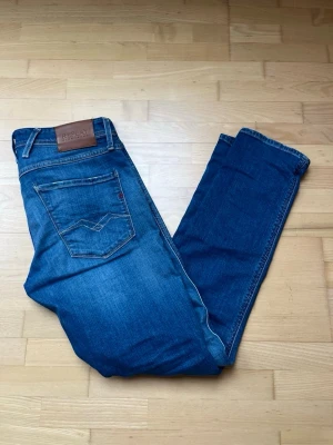 Replay Anbass blå jeans - Ny skick säljer eftersom de är för små säljer för 499 vid snabb affär kan jag sänka
