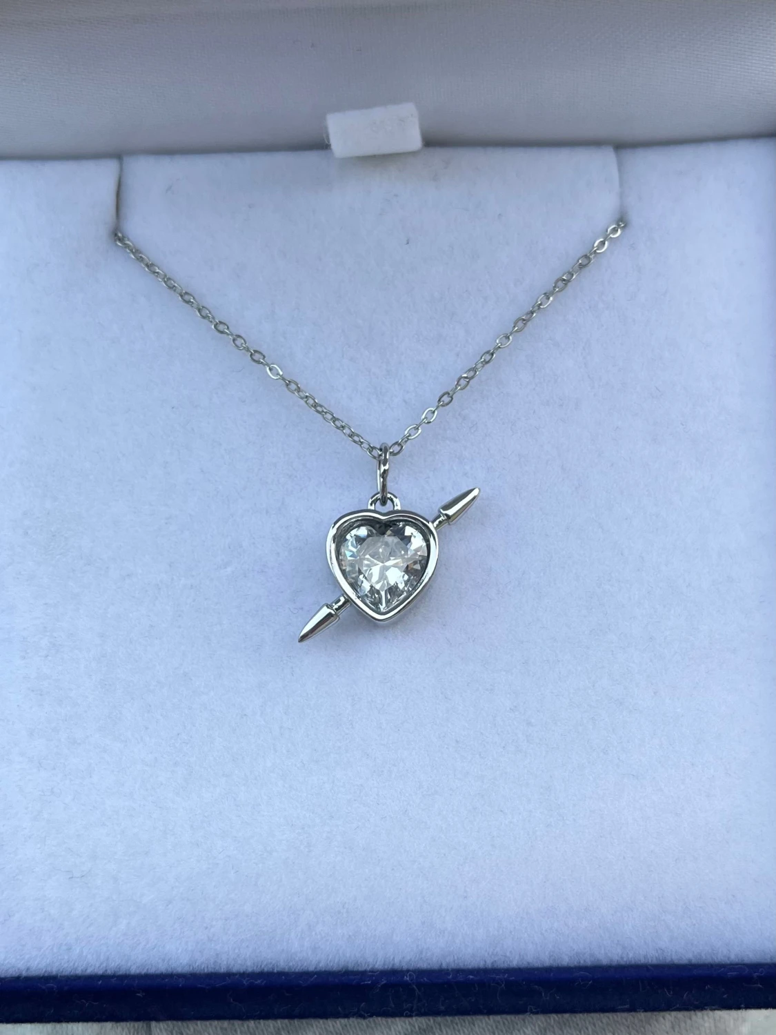 Maria Nilsdotter ”Rebel Love” inspirerat halsband