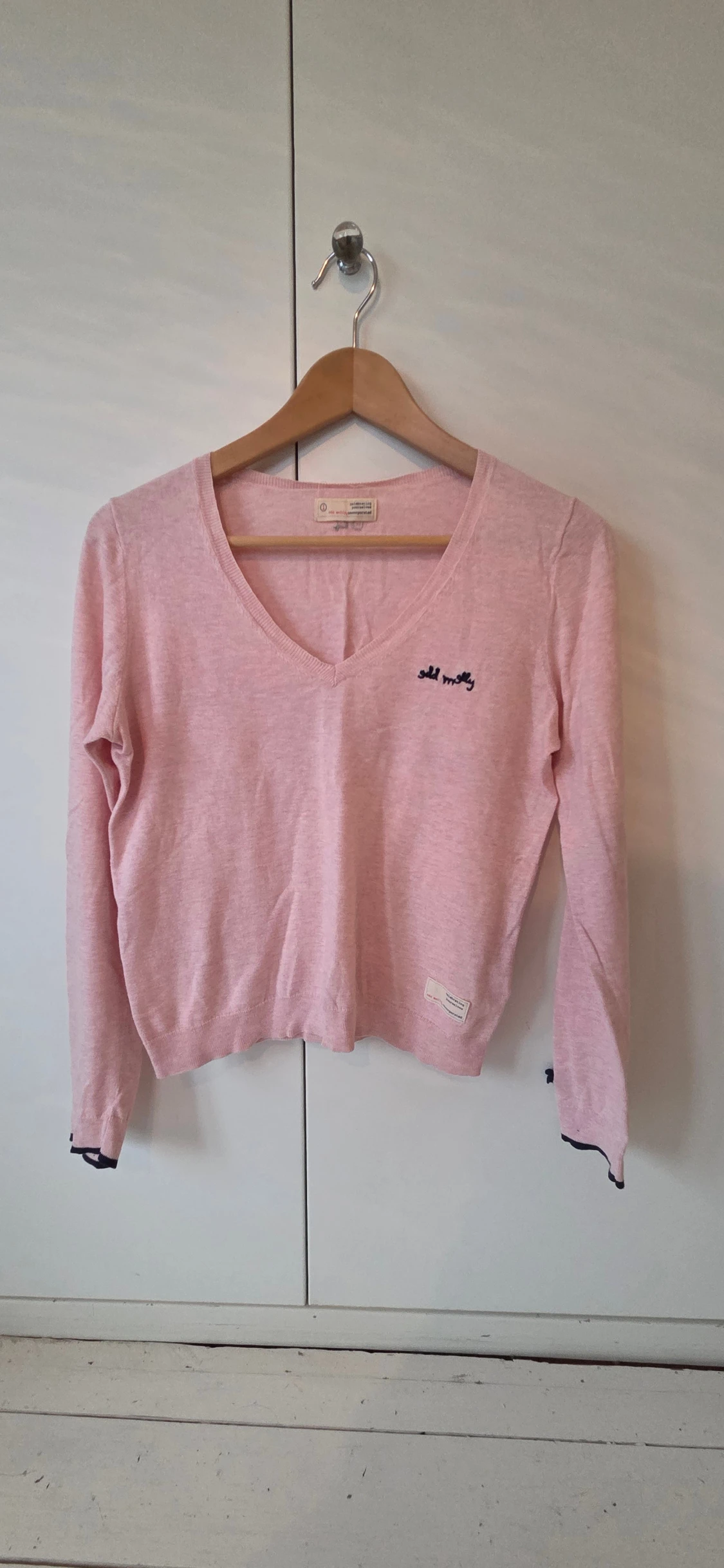 Rosa v-ringad tröja Odd Molly