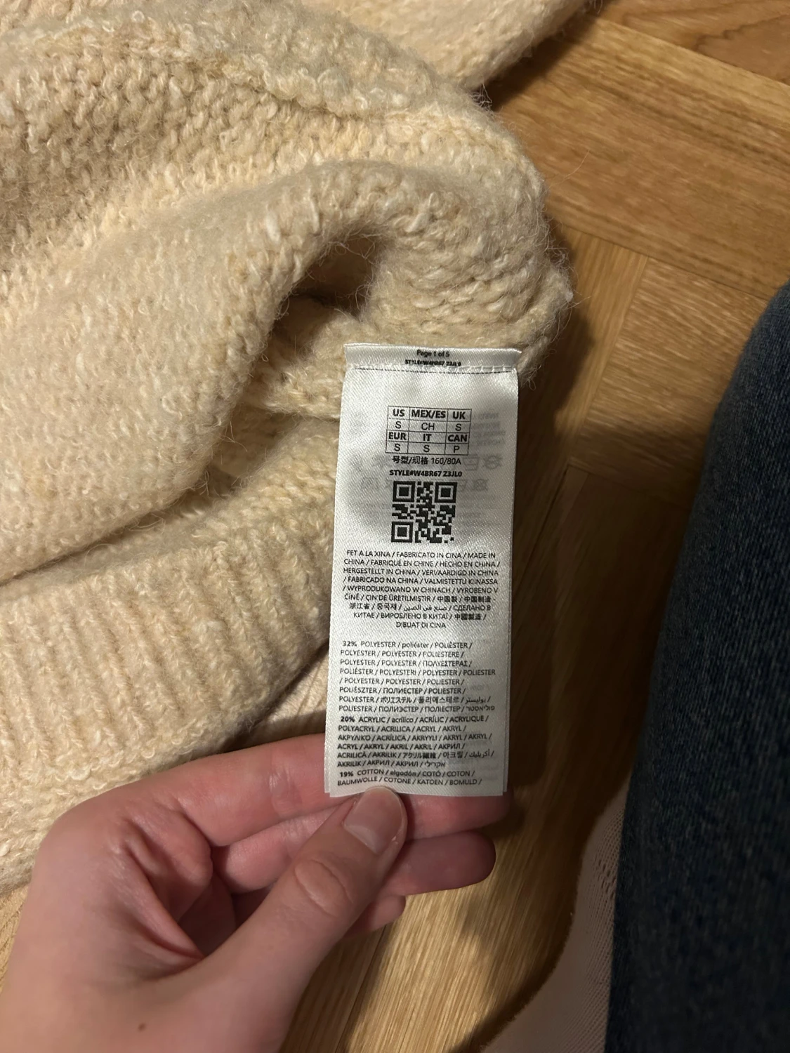 Stickad tröja från Guess - 4