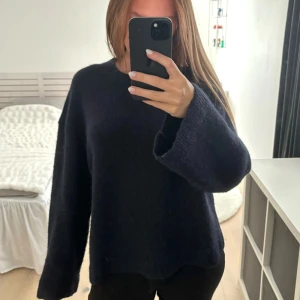 Stickad tröja från gina - Marinblå stickad från ginatricot! Oversized 