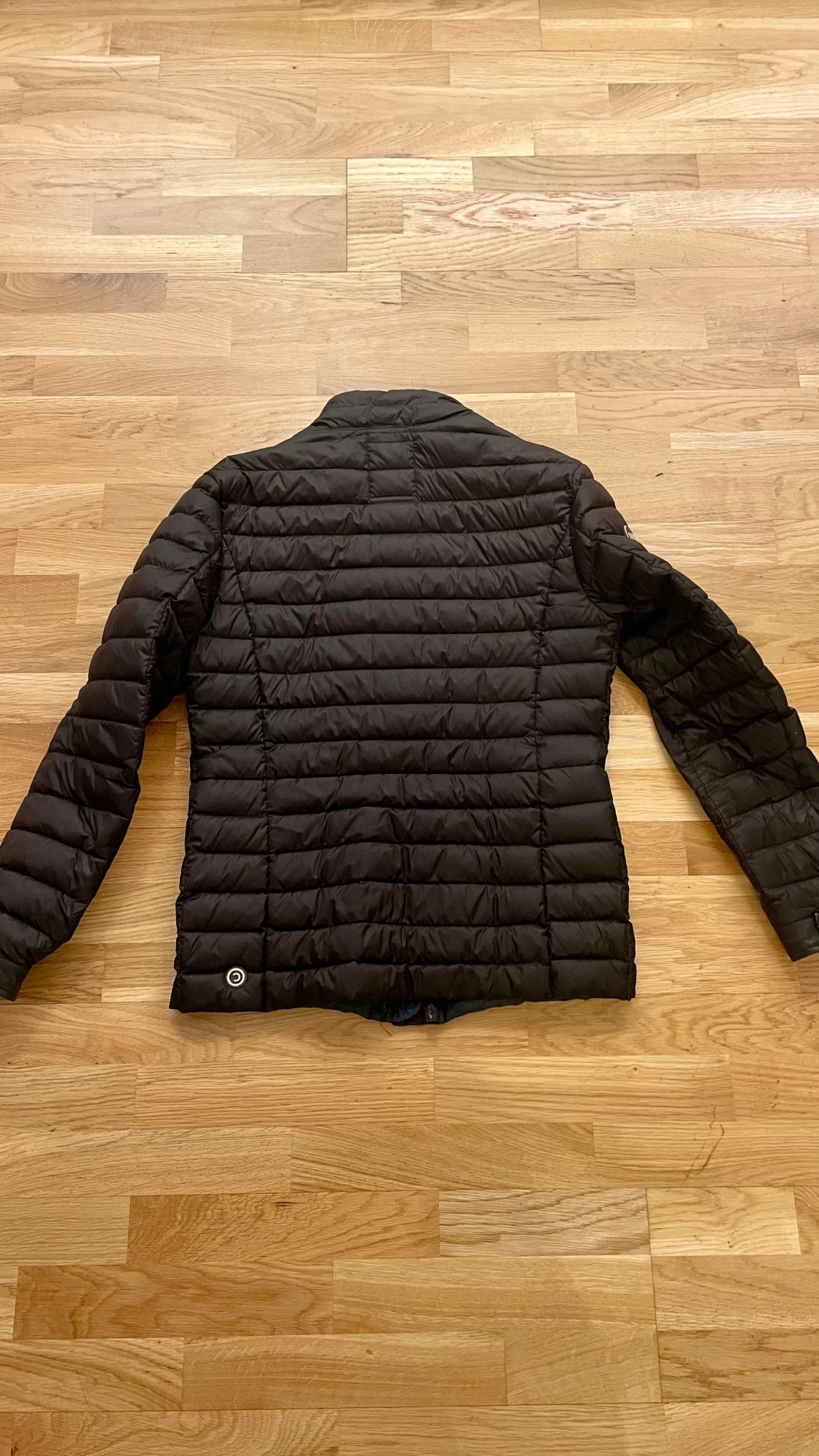 Svart dunjacka från Colmar - 3