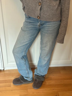 Lågmidjade jeans  - Jättesöta lågmidjade jeans från Lager 157! 