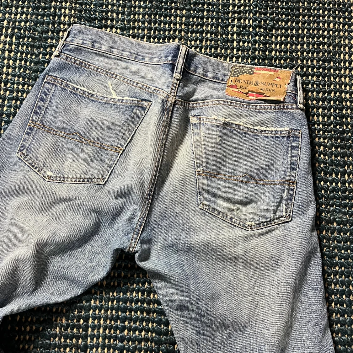 Ljusblå distressed från Denim & Supply - 1