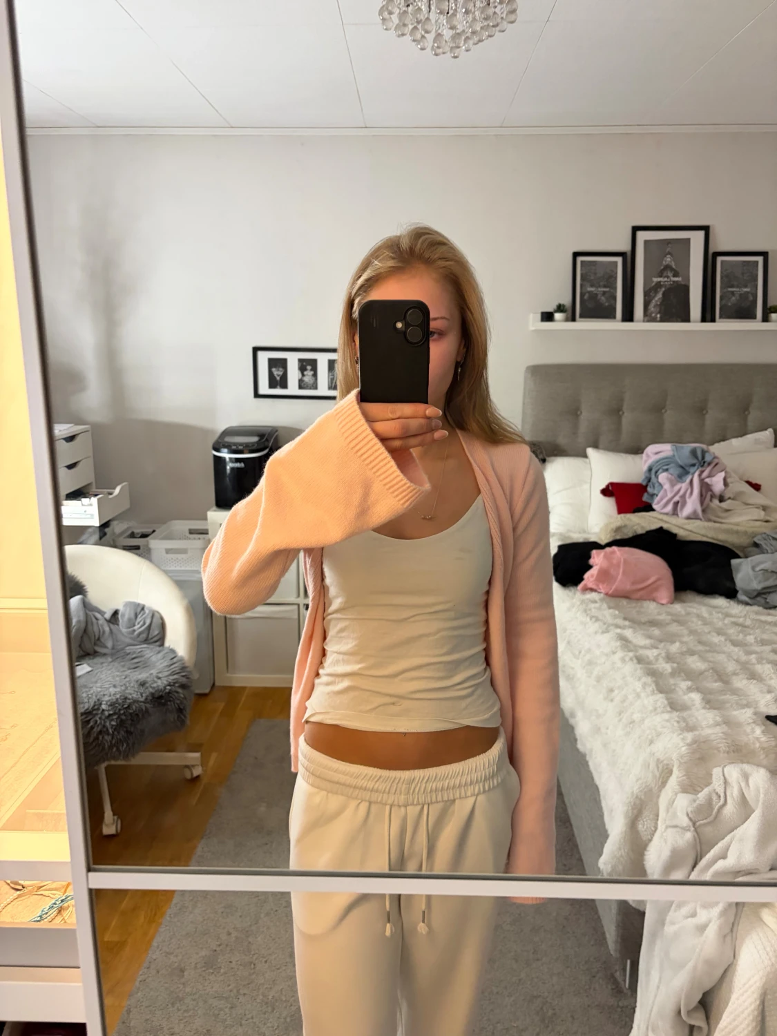 Stickad omlott tröja  - 1