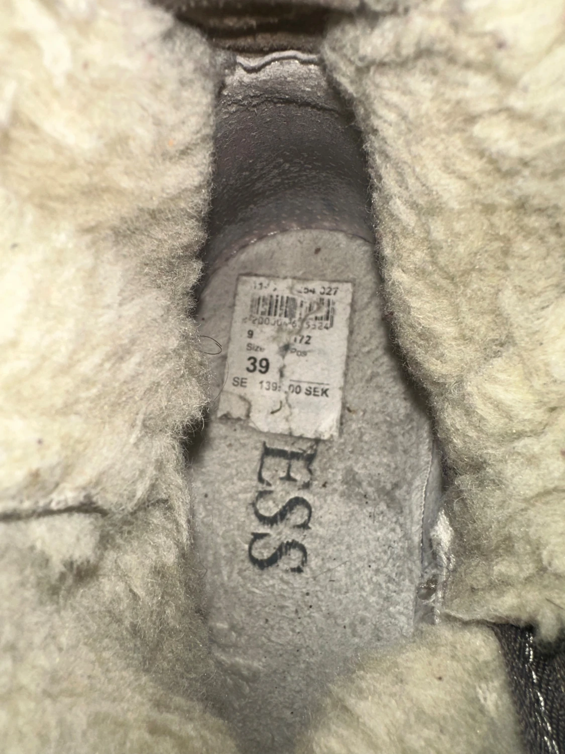 Beige mockaboots med snörning och dragkedja