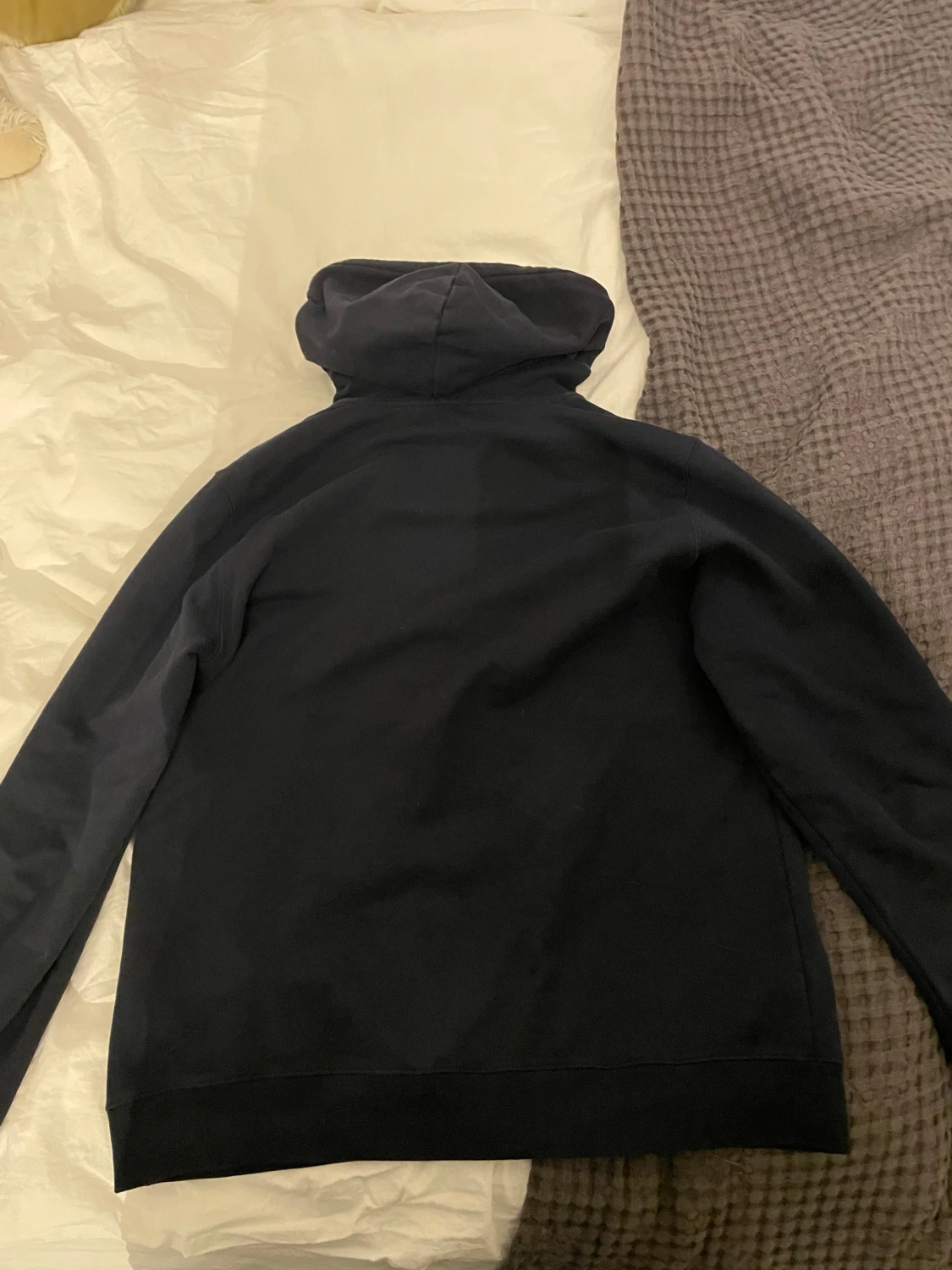 Mörkblå hoodie från Dondup - 1