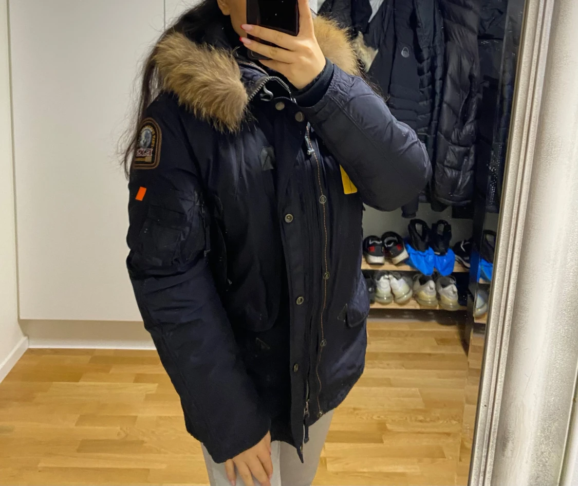 Parajumpers mörkblå parkajacka med päls - 1