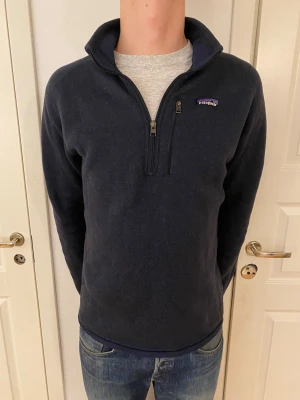 Patagonia half-zip  - Storlek M. Mycket bra skick. Pris går att diskutera.