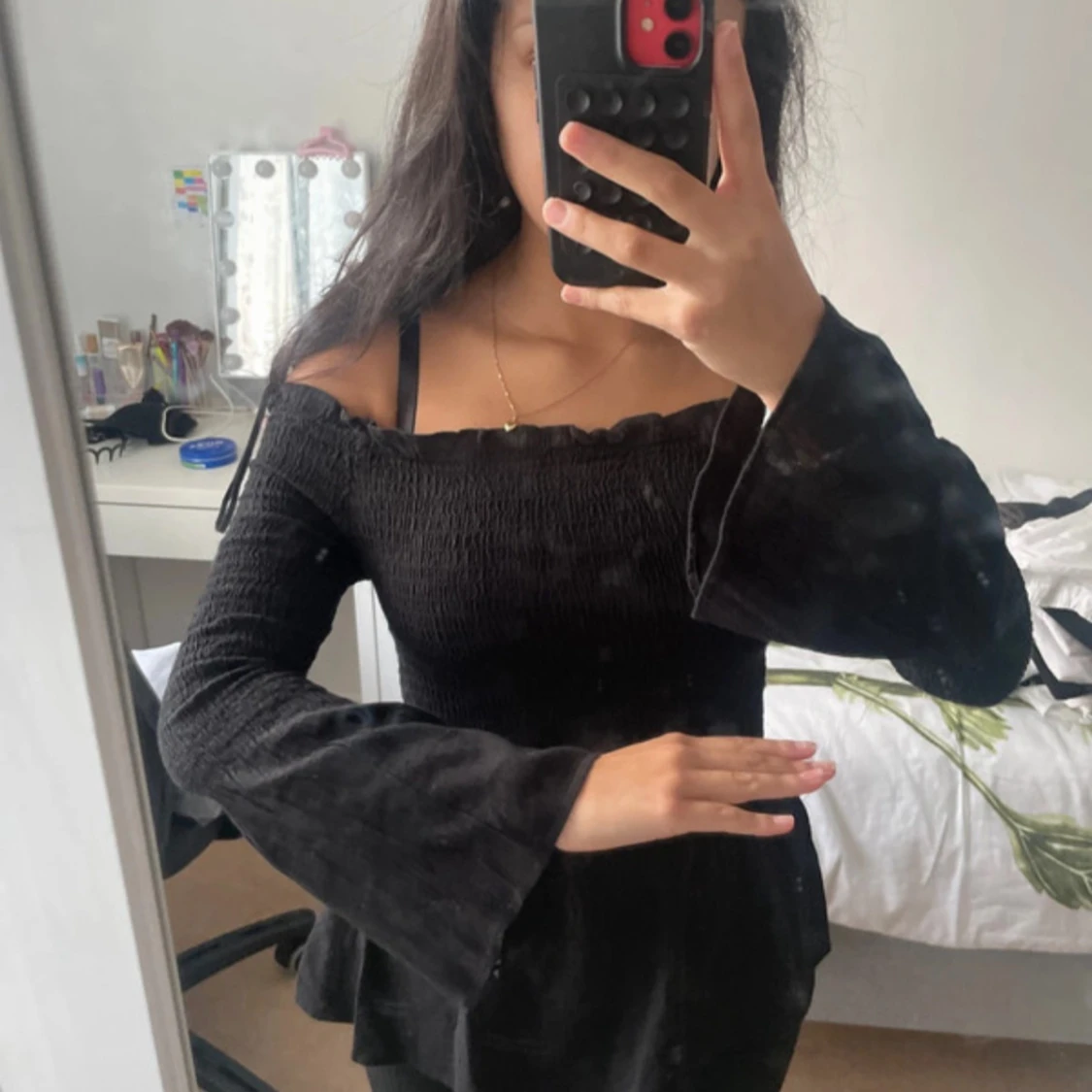 Svart offshoulder blus från Bershka - 1