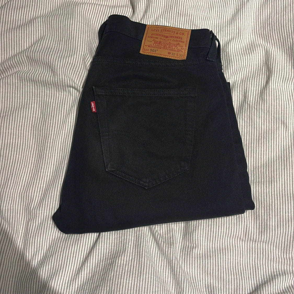Svarta Levi's 501 jeans