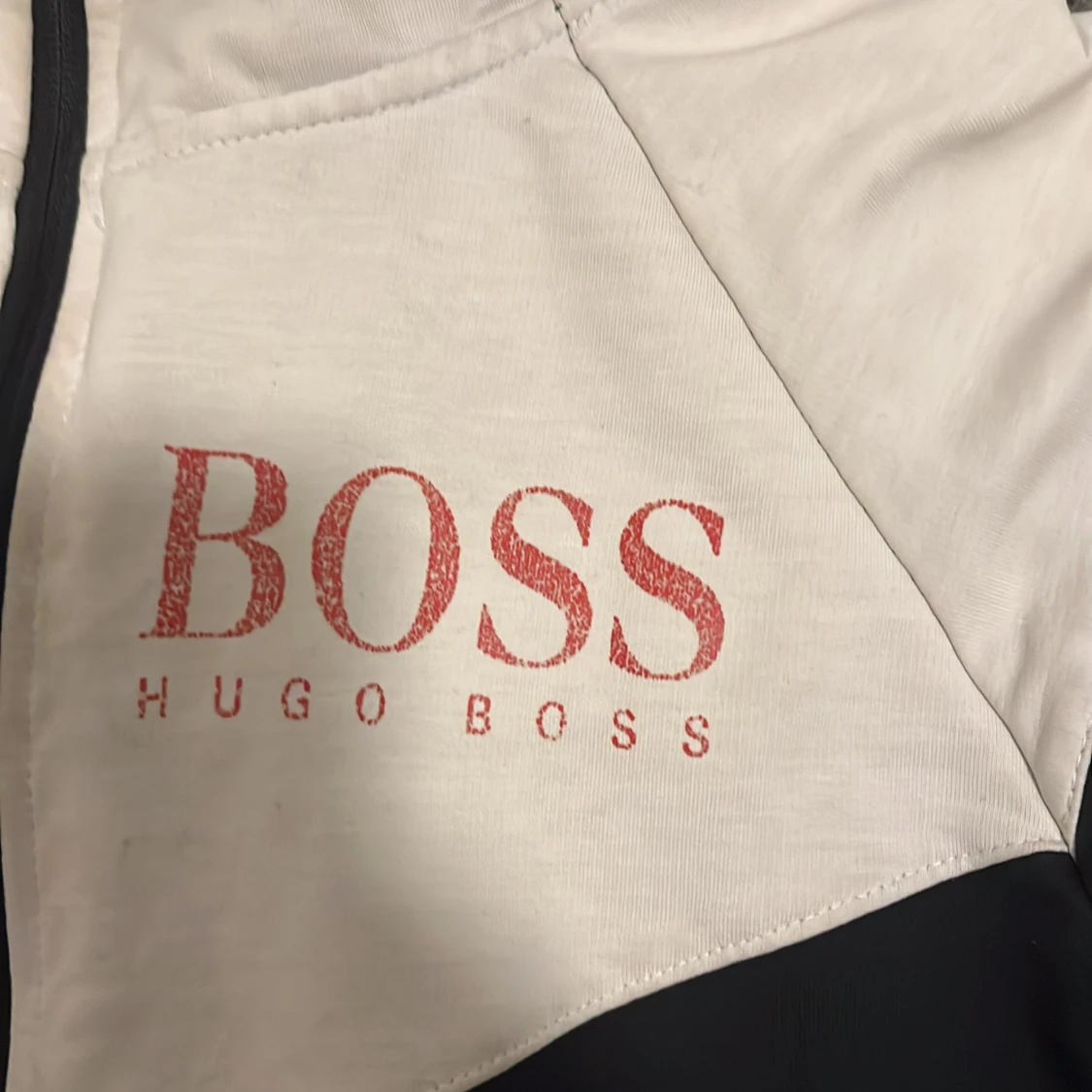 Svart och vit vindjacka Hugo Boss x Mercedes - 1