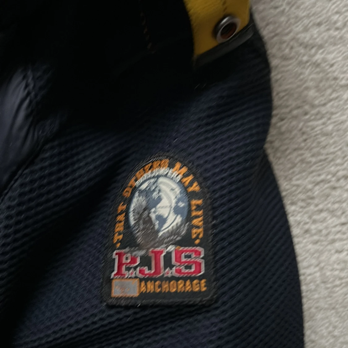 Svart pufferjacka från Parajumpers L - 3